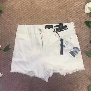 Kendall & Kylie The Drifter High Rise Jean Shorts Size 9/29 White / Tags On